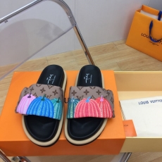 Louis Vuitton Slippers